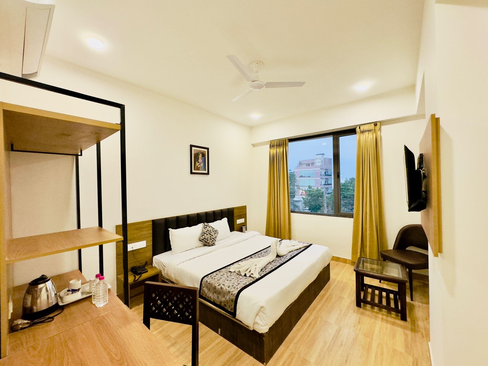 Executive Queen Room